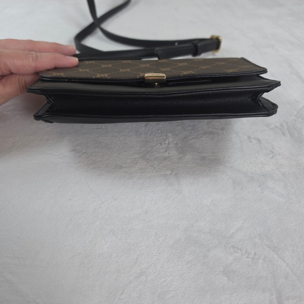 Nine West Brown Black Monogram Logo Crossbody Bag Wallet on Chain Gold Hardware - Picture 4 of 7